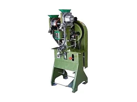 AUTOMATIC EYELET MACHINE